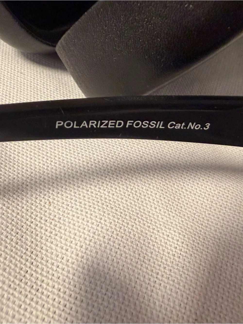 Fossil Black Polarized Sunglasses - Sleek Temple Branding